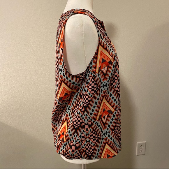 Renee C. Geometric Print Sleeveless V Neck Top - Picture 2 of 10